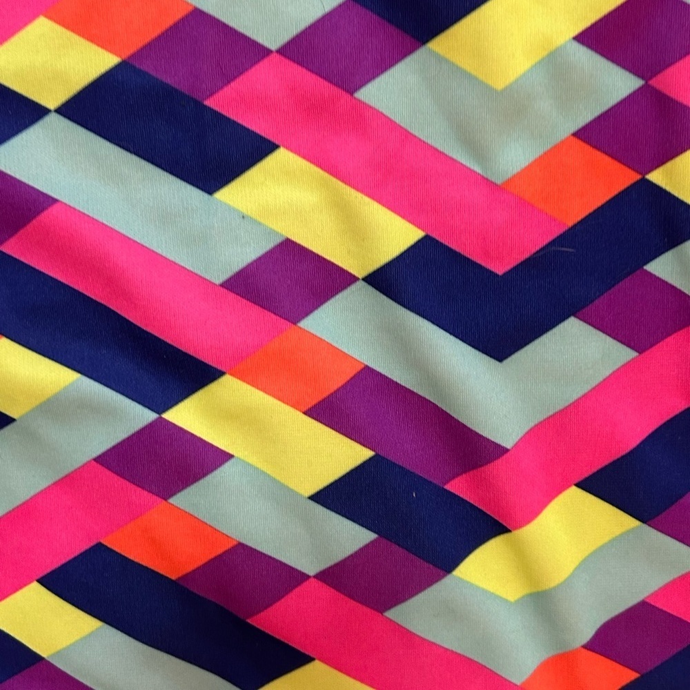 Fila Colorful Geometric Pattern Athletic Activewear Sport Performance Pullover - Picture 10 of 11